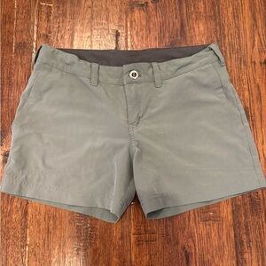 Patagonia women’s shorts pretty slate green
